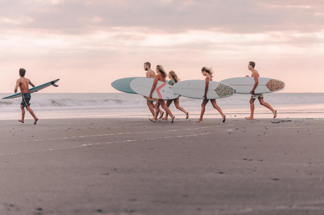 Seaside Tribe - Boutique Surf Stay & Retreat Tanah Lot Exterior foto