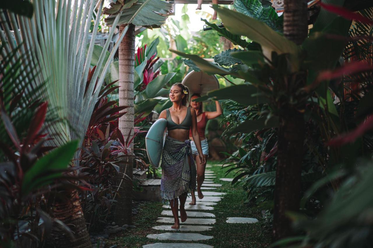 Seaside Tribe - Boutique Surf Stay & Retreat Tanah Lot Exterior foto